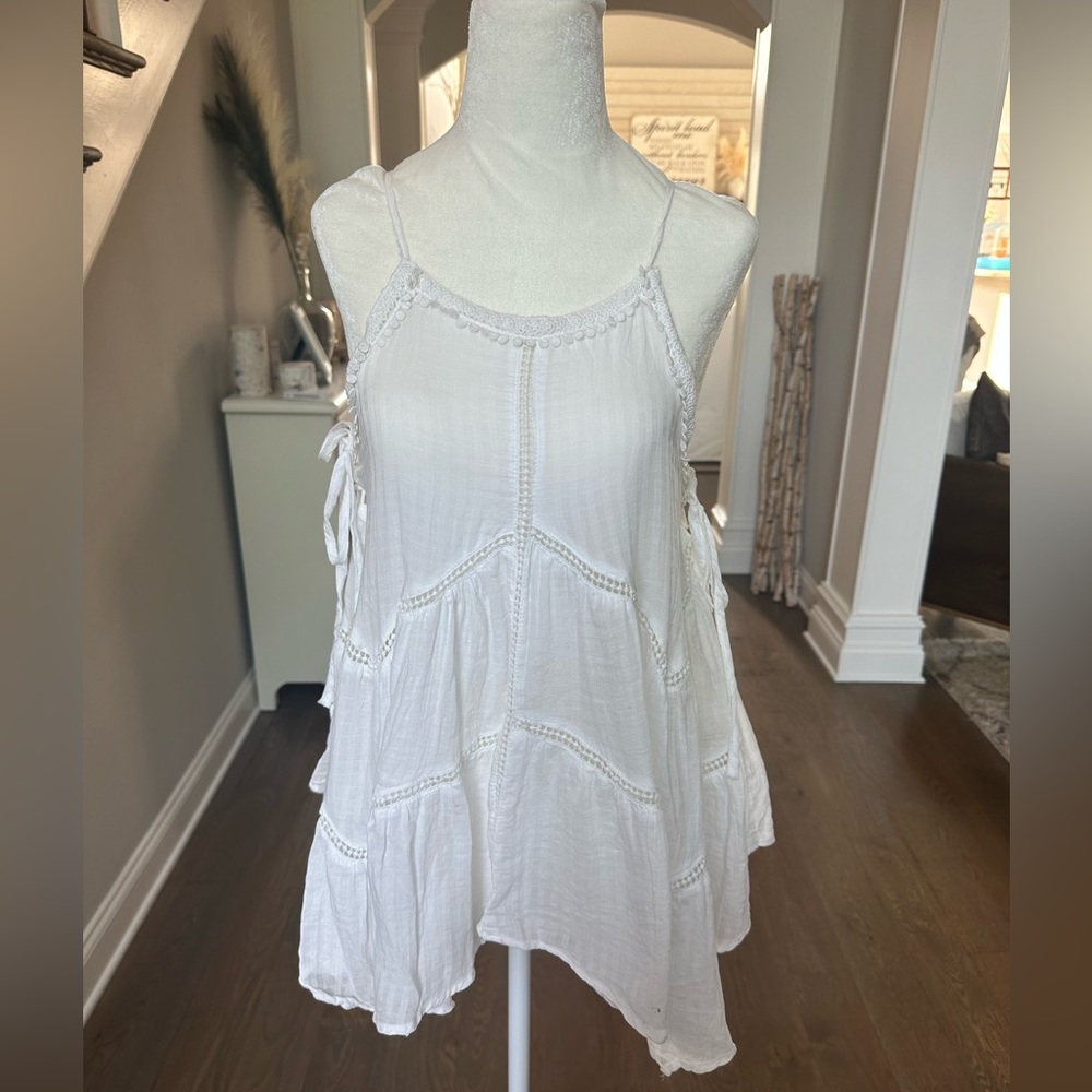 Pretty White Top from Vici- small